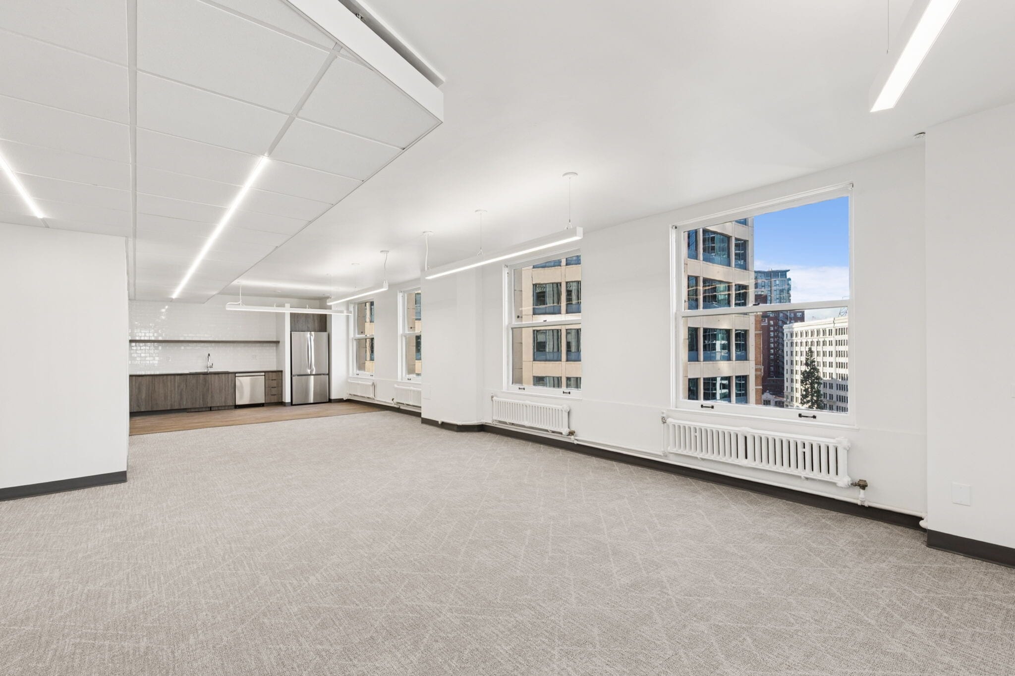 509 Olive Way, Seattle, WA to rent Interior Photo- Image 1 of 2