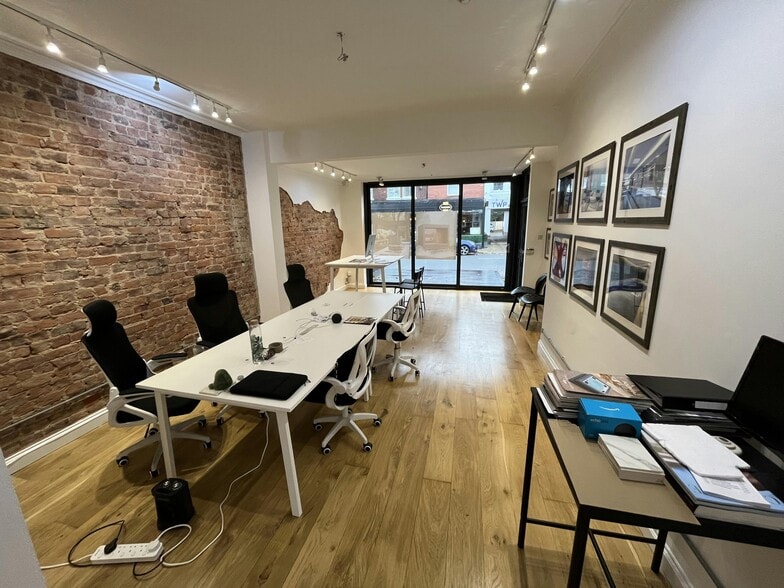 36 London Rd, Alderley Edge to rent - Building Photo - Image 3 of 8