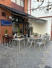 Retail in Madrid, Madrid to rent Interior Photo- Image 1 of 8