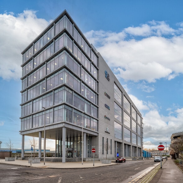 33-35 Palmerston Rd, Aberdeen to rent - Building Photo - Image 3 of 4