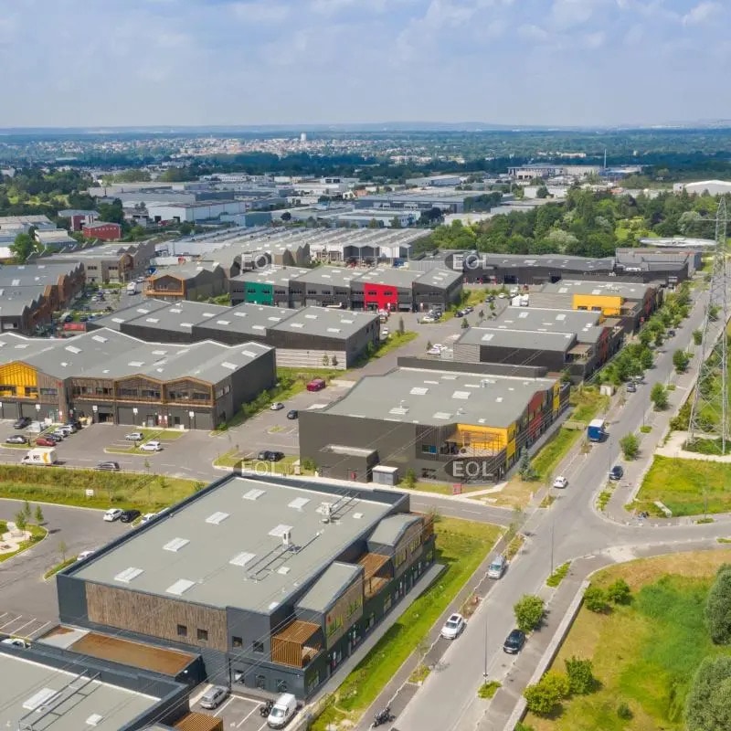 Light Industrial in Cormeilles-en-Parisis to rent Building Photo- Image 1 of 10