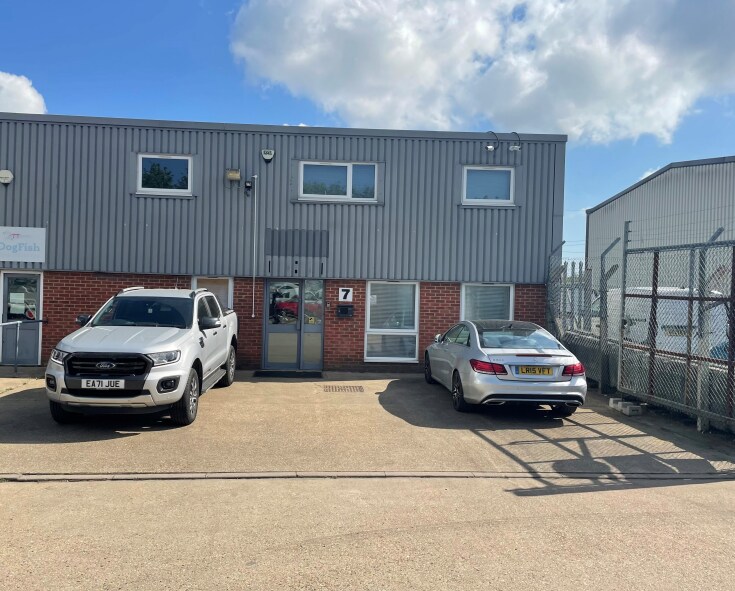 Bury Mead Rd, Hitchin to rent Building Photo- Image 1 of 3