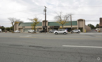 More details for 250 W Old Country Road, Hicksville, NY - Retail for Rent