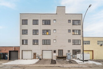 8515 9e Av, Montréal, QC for rent Building Photo- Image 1 of 34