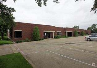 4260-4274 Kellway Cir, Addison, TX for rent Building Photo- Image 1 of 3