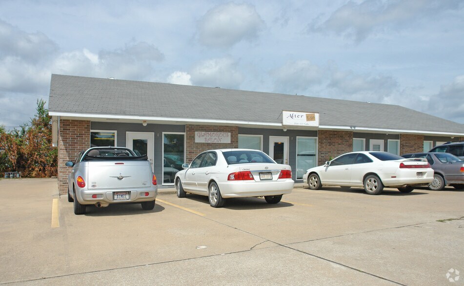 77 Colt Square Dr, Fayetteville, AR for sale - Building Photo - Image 1 of 1