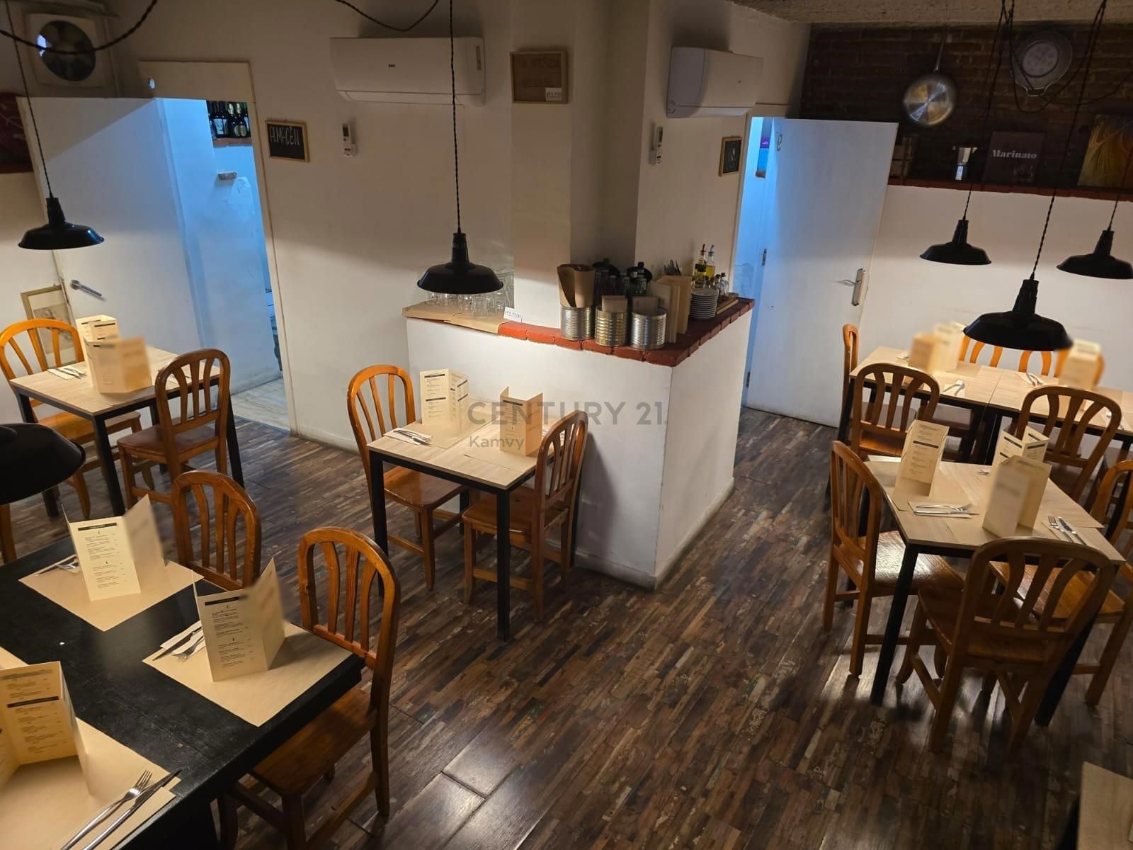 Retail in Barcelona, Barcelona to rent Interior Photo- Image 1 of 13