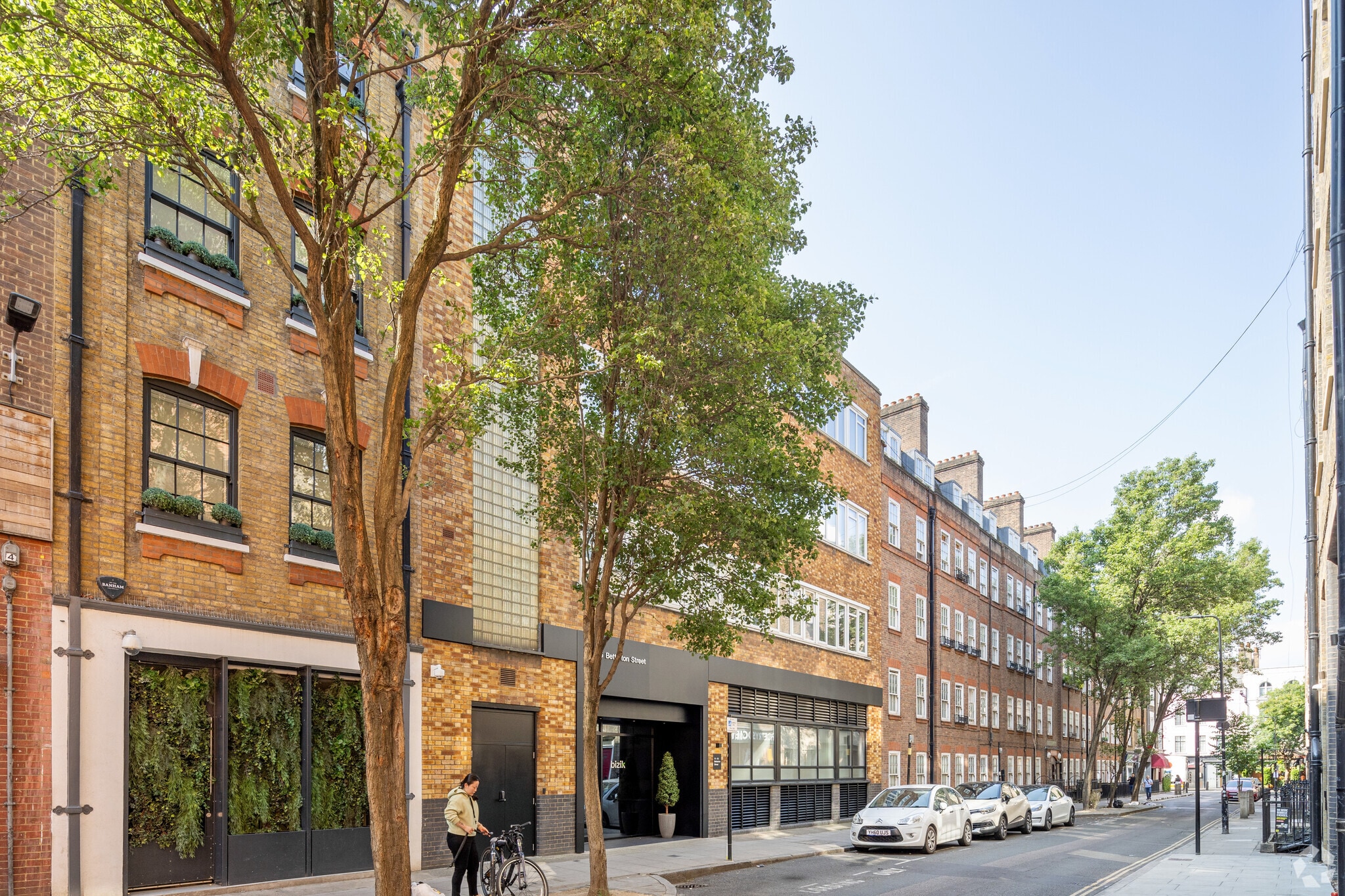 Shelton St, London for sale Primary Photo- Image 1 of 1