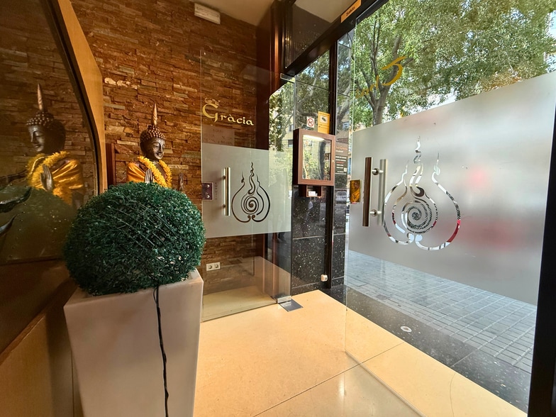 Retail in Barcelona, Barcelona to rent - Interior Photo - Image 3 of 6