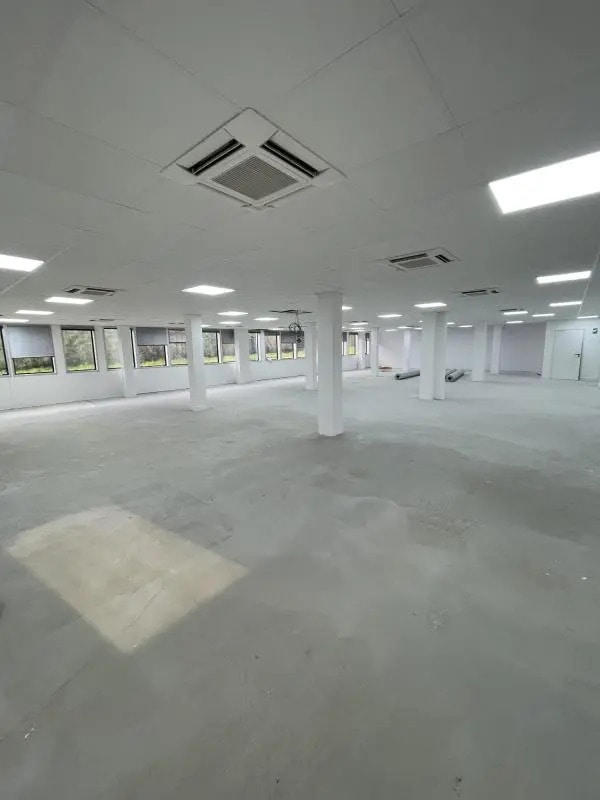 Retail in Malakoff to rent Building Photo- Image 1 of 13