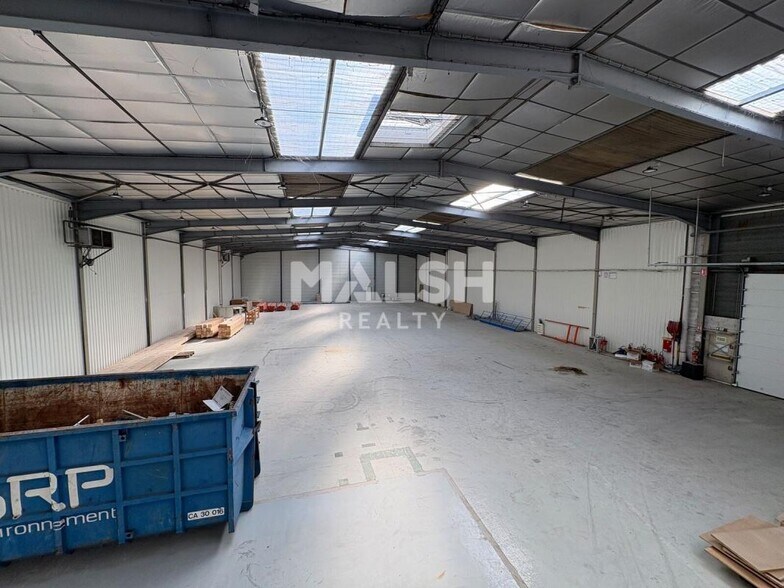 Industrial in Irigny to rent - Interior Photo - Image 3 of 11