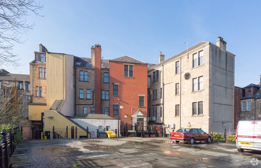25-29 Causeyside St, Paisley to rent - Building Photo - Image 2 of 7