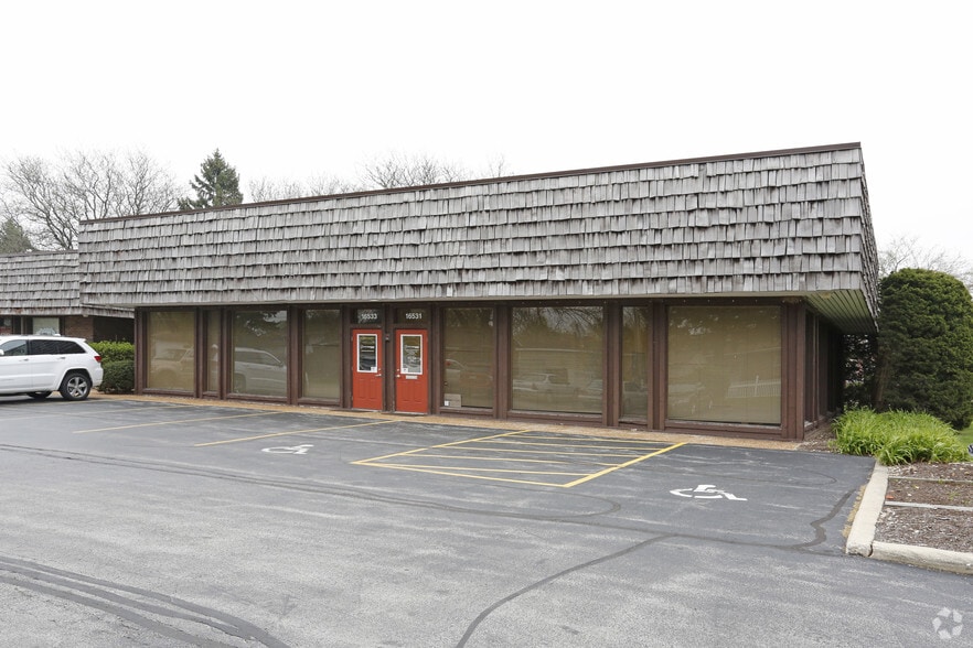16531-16533 Oak Park Ave, Tinley Park, IL to rent - Building Photo - Image 1 of 5