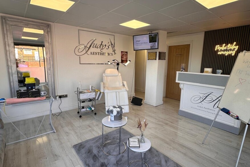 79 Broadstone Rd, Birmingham to rent - Interior Photo - Image 2 of 3