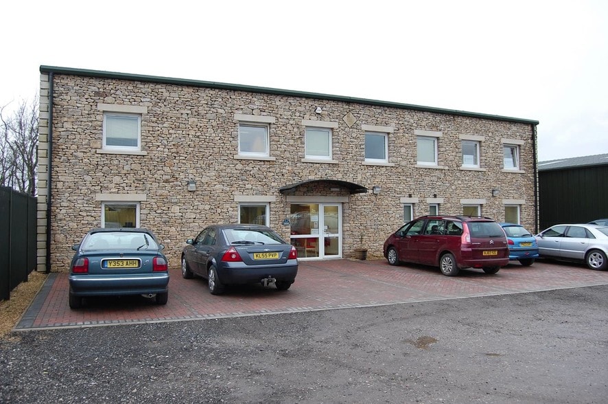 Flusco, Penrith for sale - Primary Photo - Image 1 of 1