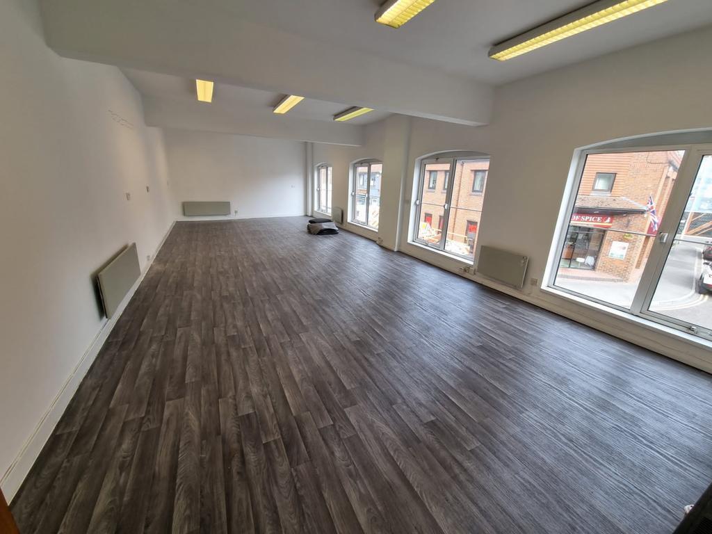 7 Mill St, Trowbridge to rent Interior Photo- Image 1 of 3