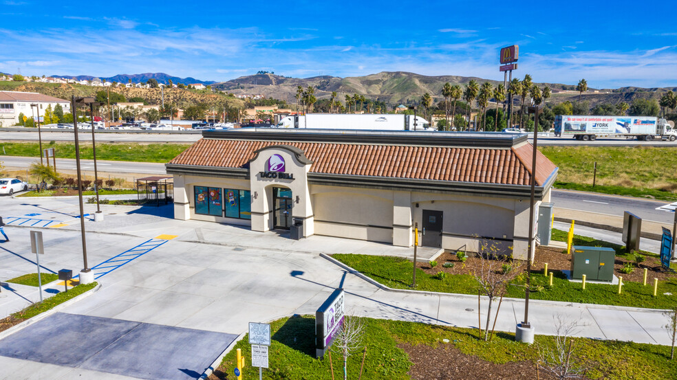 31824 The Old Rd, Castaic, CA for sale - Building Photo - Image 1 of 1