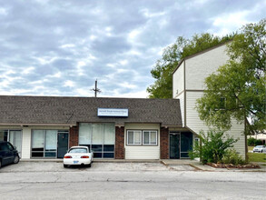 2201 W 25th St, Lawrence, KS for rent Building Photo- Image 1 of 18