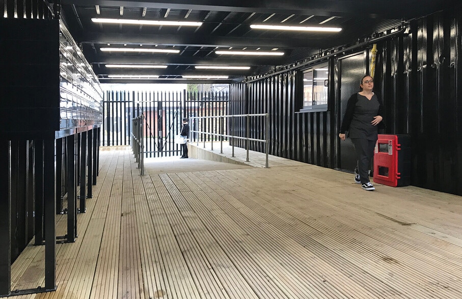 1 Emma St, London to rent - Building Photo - Image 3 of 6