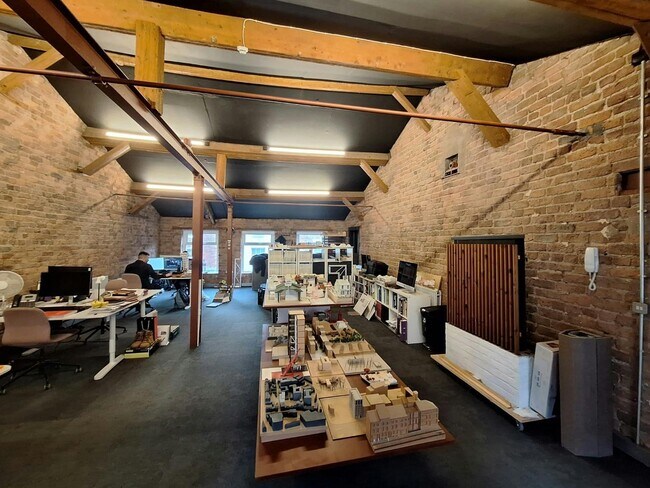 More details for 23 Roscoe St, Liverpool - Office to Rent