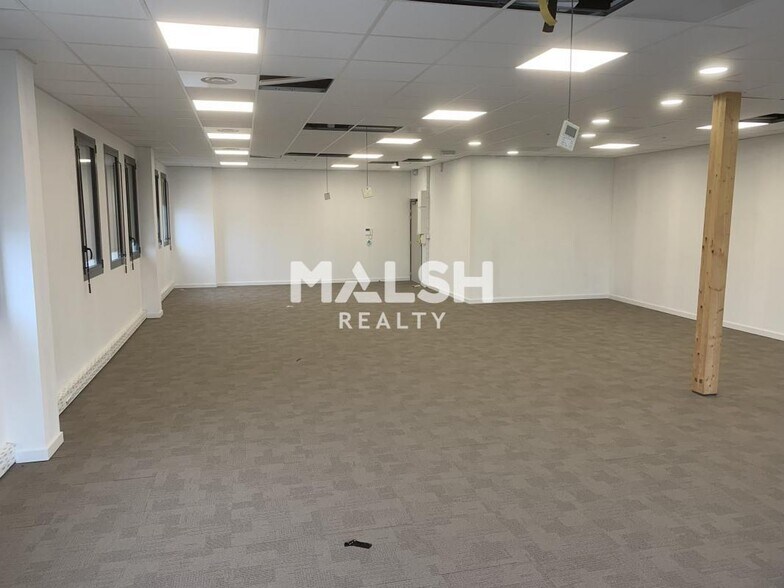 Office in Beynost to rent - Interior Photo - Image 3 of 6
