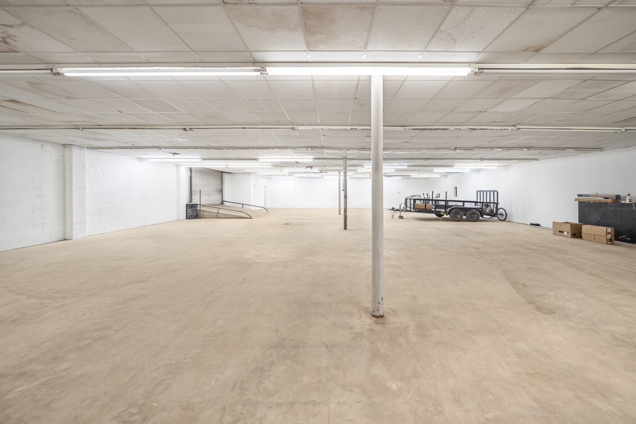 600-612 E Main St, Uvalde, TX to rent Interior Photo- Image 1 of 10