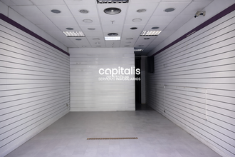 Retail in Madrid, Madrid to rent Interior Photo- Image 2 of 4