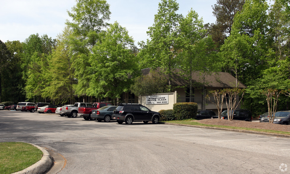 2 Riverchase Office Plz, Birmingham, AL for rent - Primary Photo - Image 2 of 5