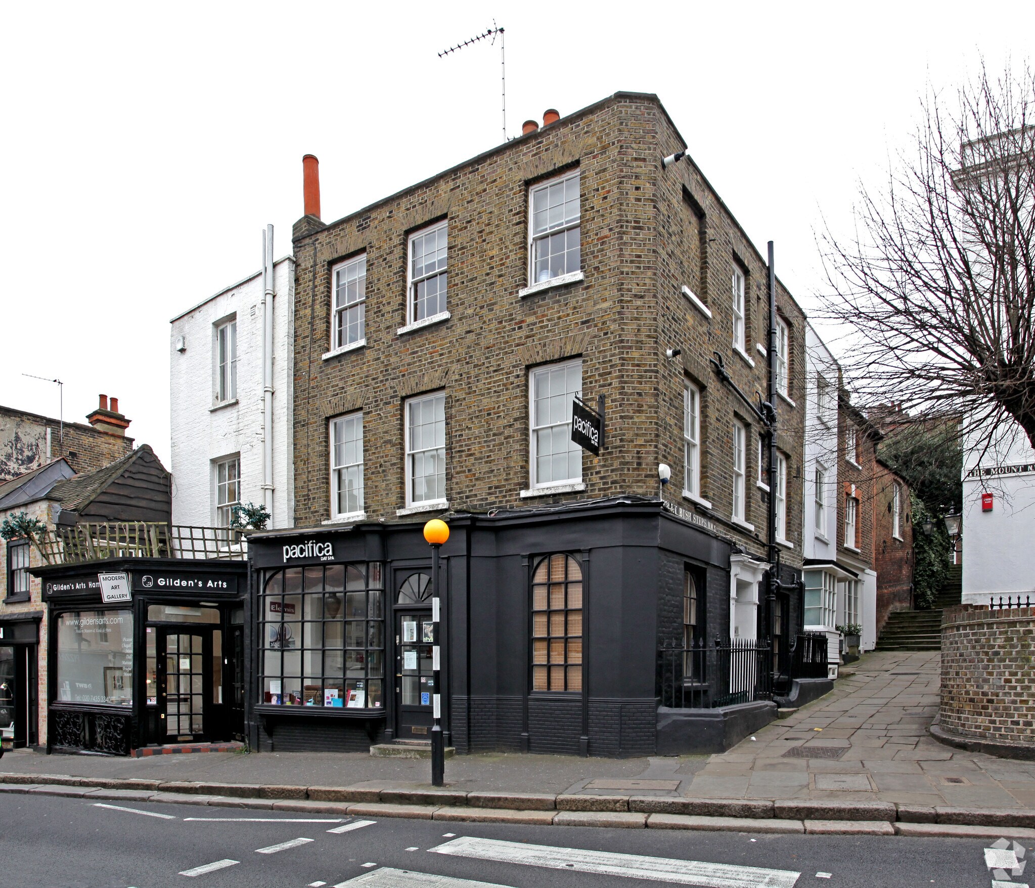 89 Heath St, London for sale Primary Photo- Image 1 of 1