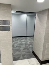 36400 Woodward Ave, Bloomfield Hills, MI to rent Interior Photo- Image 1 of 7