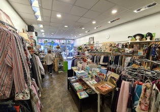 17 High St, Weybridge to rent Interior Photo- Image 2 of 5