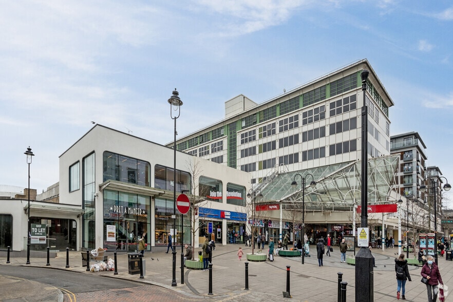 Warespace Pantile Walk, Uxbridge to rent - Building Photo - Image 1 of 8