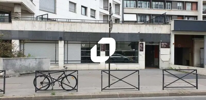 Retail in Boulogne-Billancourt to rent - Building Photo - Image 1 of 1