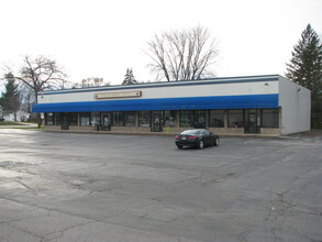 2436 Glendale Ave, Howard, WI for rent Building Photo- Image 1 of 6