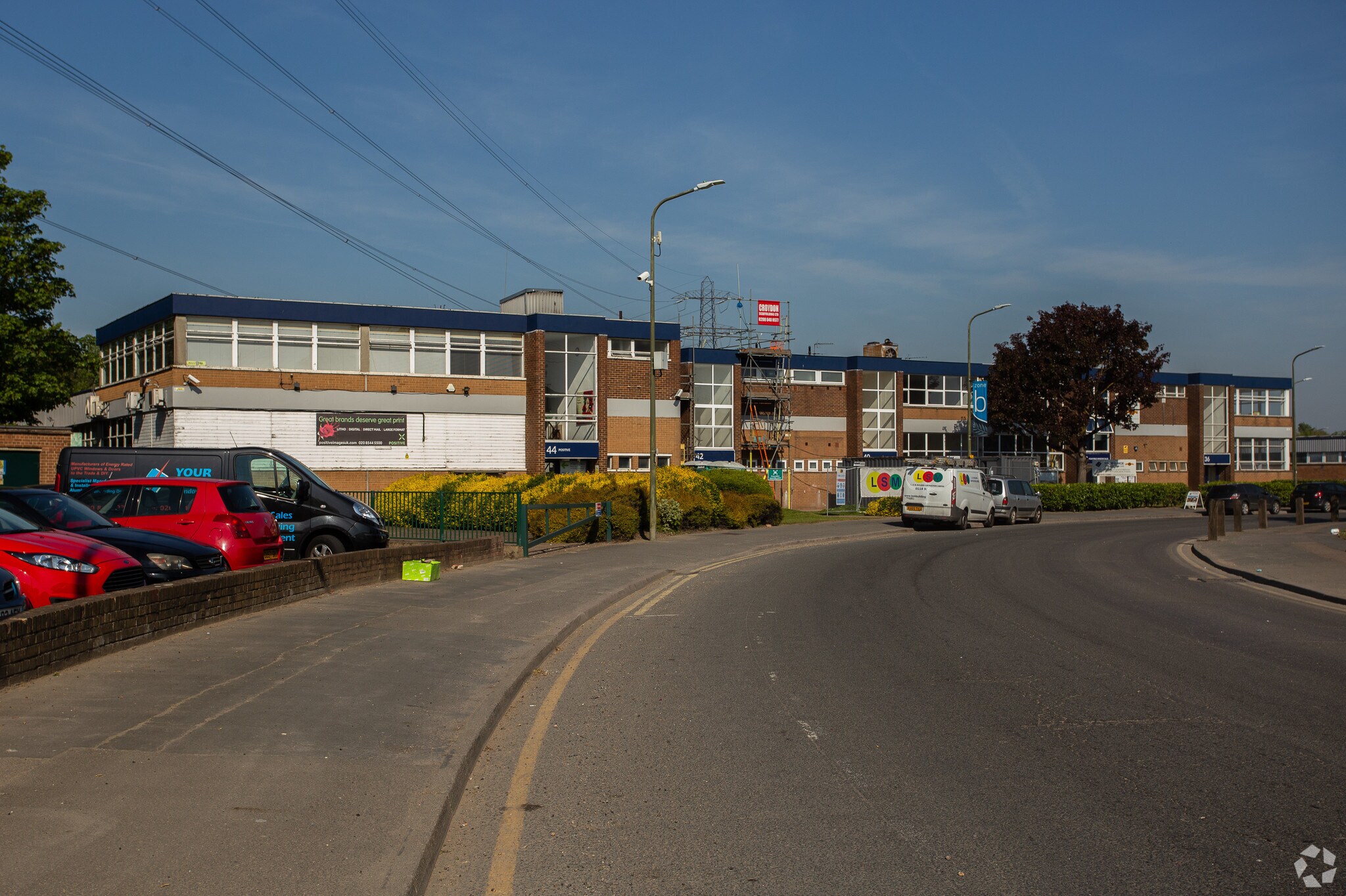 35-44 Wates Way, Mitcham to rent Building Photo- Image 1 of 11