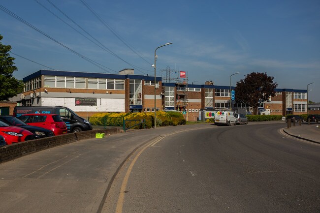 More details for 35-44 Wates Way, Mitcham - Office, Industrial to Rent