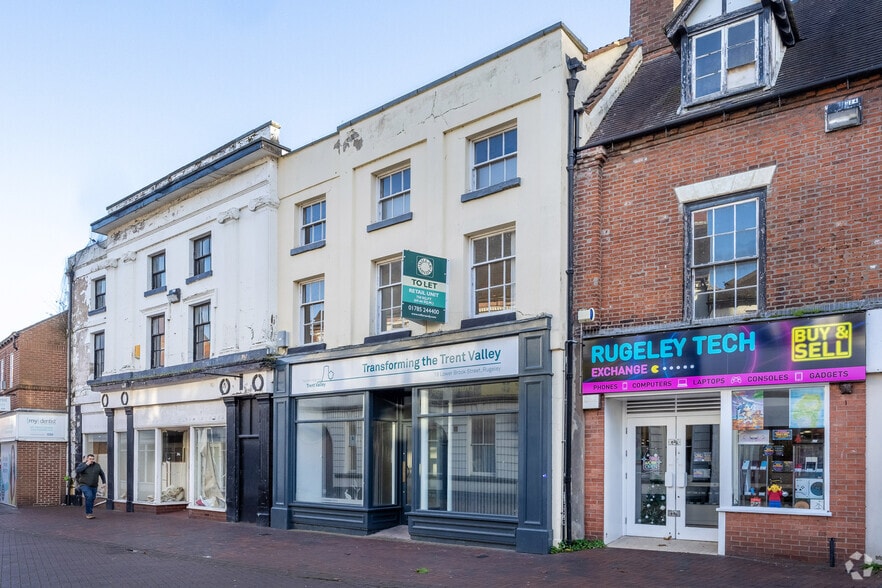 19 Lower Brook St, Rugeley to rent - Primary Photo - Image 1 of 2