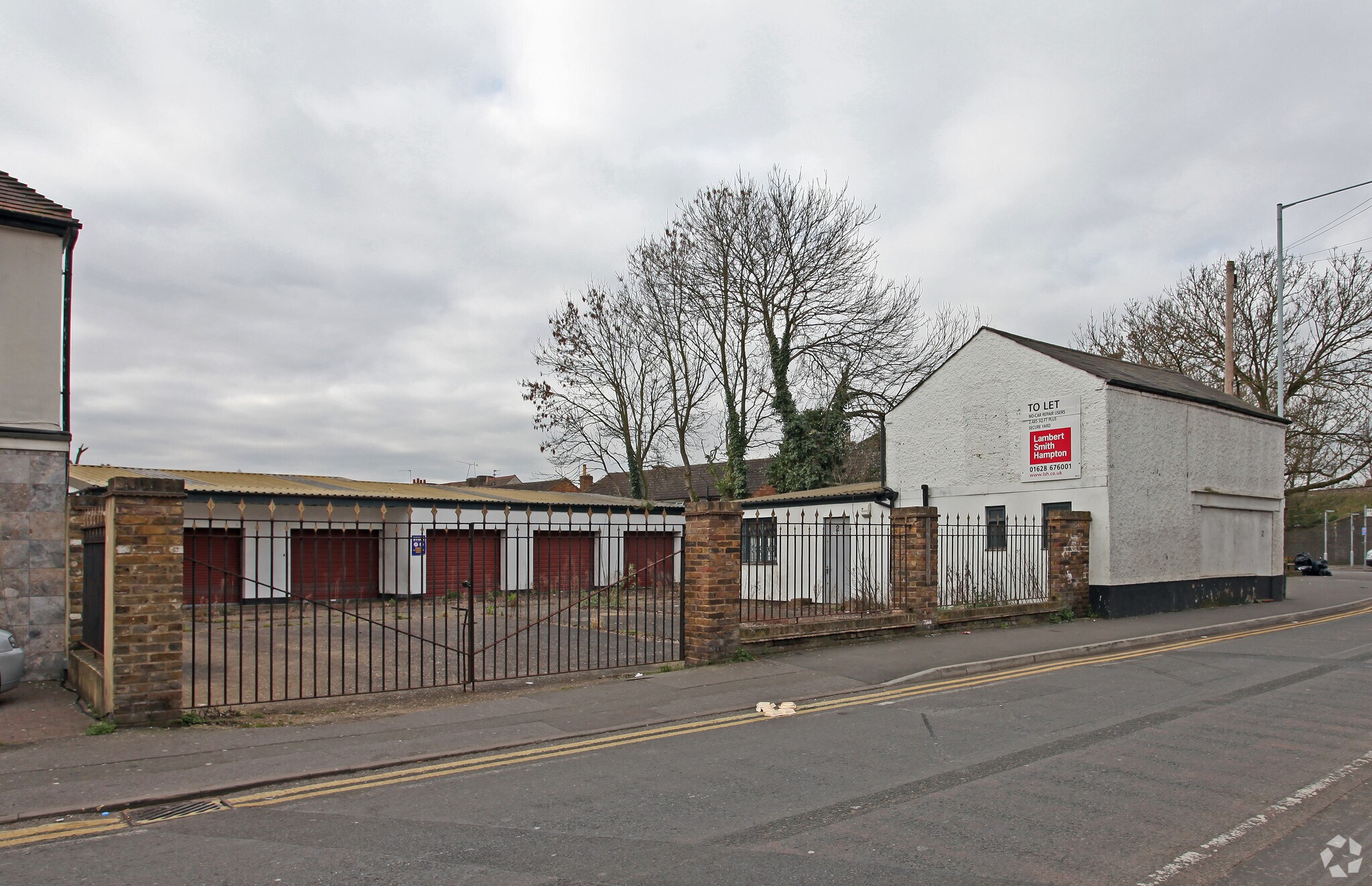 2 Chalvey Rd E, Slough for sale Primary Photo- Image 1 of 1