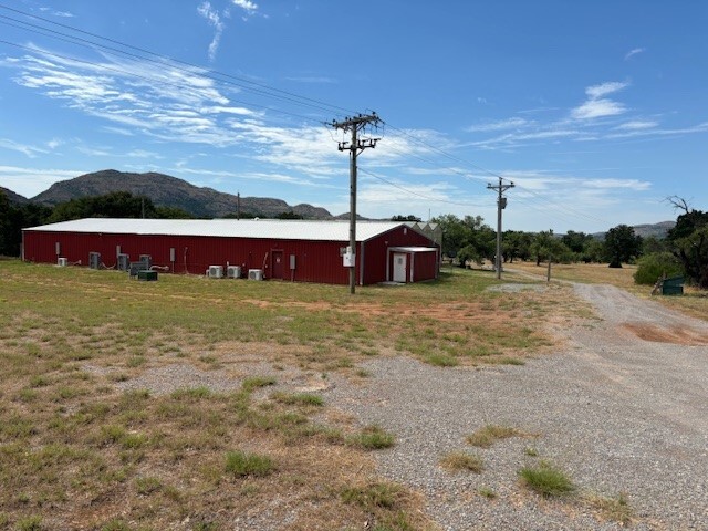 42851 E County Road 1470, Lone Wolf, OK for sale - Building Photo - Image 1 of 24