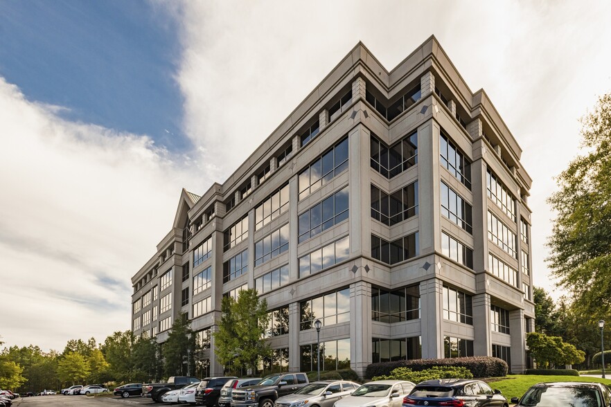 500 Colonial Center Pky, Roswell, GA to rent - Building Photo - Image 3 of 11