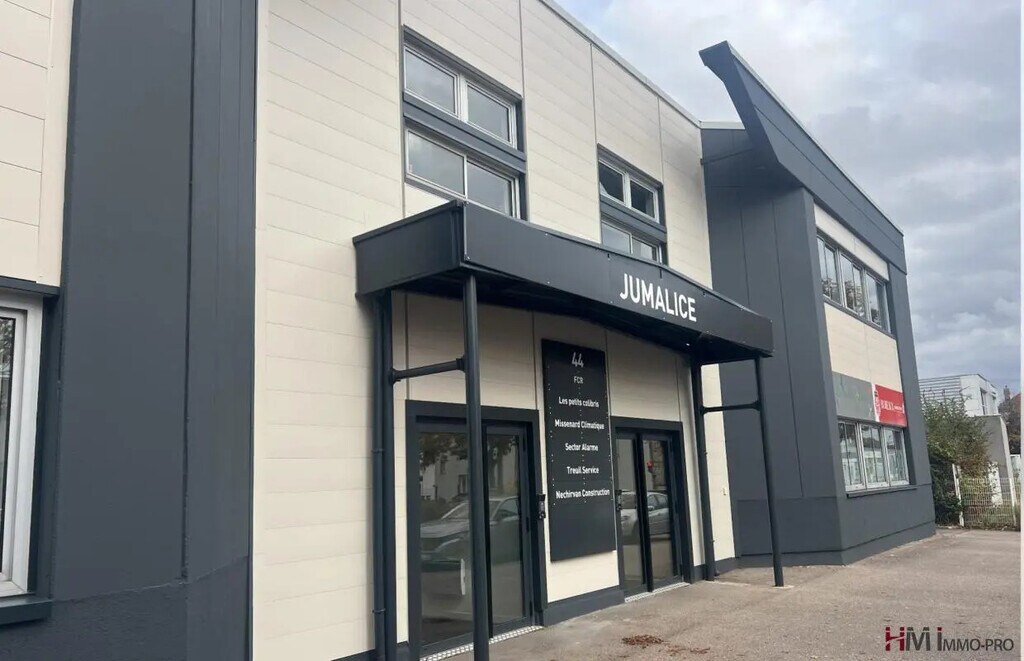 Location Bureaux 180 m² - Photo 1