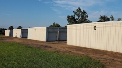 3719 Beasley Rd, Gautier, MS for sale Primary Photo- Image 1 of 8