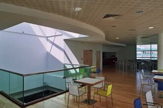 102 Avenue De Paris, Massy to rent Interior Photo- Image 1 of 6