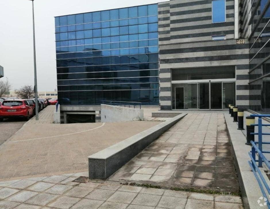 Office in Alcalá de Henares, Madrid for sale Interior Photo- Image 1 of 2