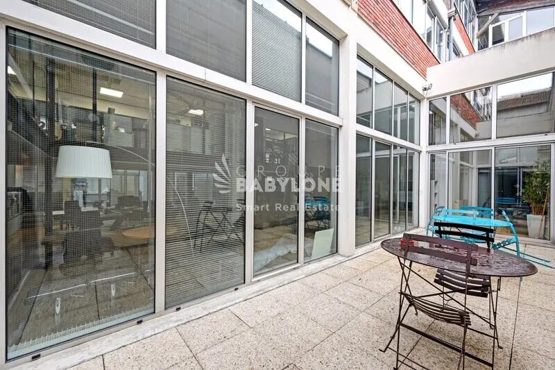 Office in Malakoff to rent Interior Photo- Image 1 of 8