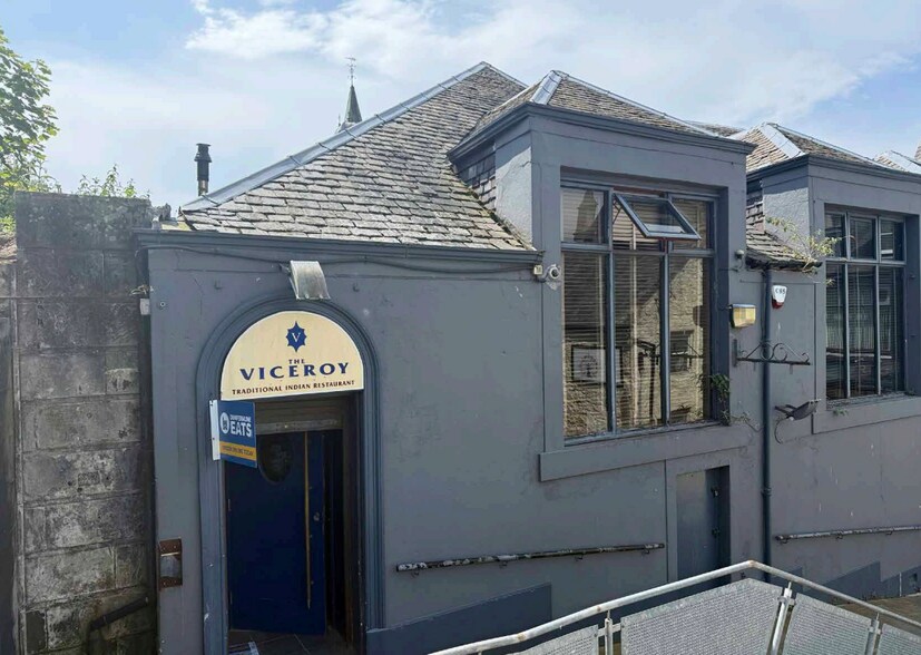 Queen Anne St, Dunfermline to rent - Building Photo - Image 2 of 2