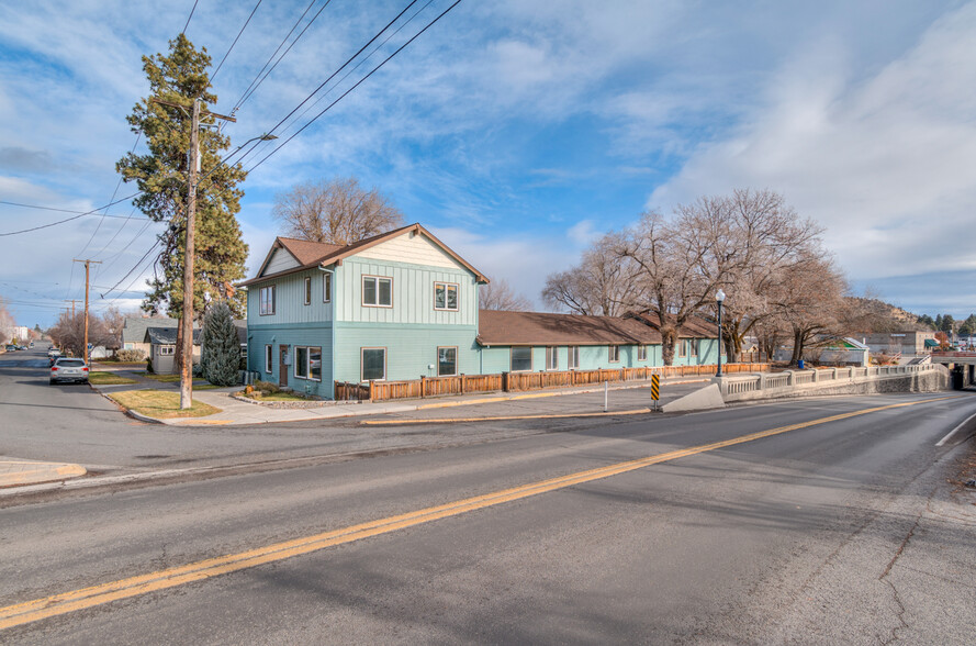 612 NW Hill St, Bend, OR for rent - Building Photo - Image 1 of 10