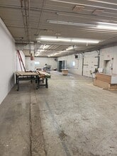 9 Hale Spring Rd, Plaistow, NH to rent Interior Photo- Image 1 of 2