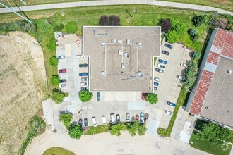 1005 S 107th Ave, Omaha, NE - AERIAL  map view
