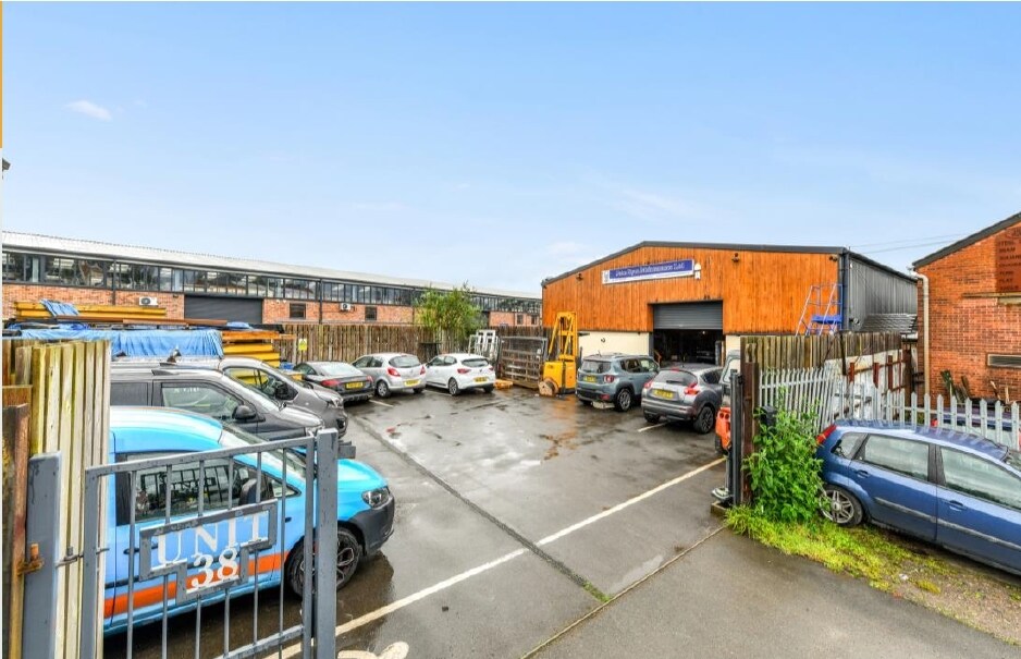 Acton Av, Nottingham for sale Primary Photo- Image 1 of 1